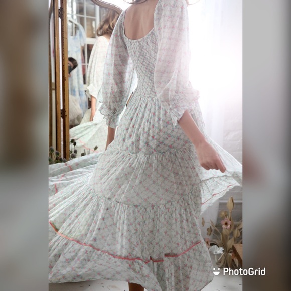 ❗️SOLD❗️LoveShackFancy Rigby Dress in Green Leaf - Picture 4 of 9